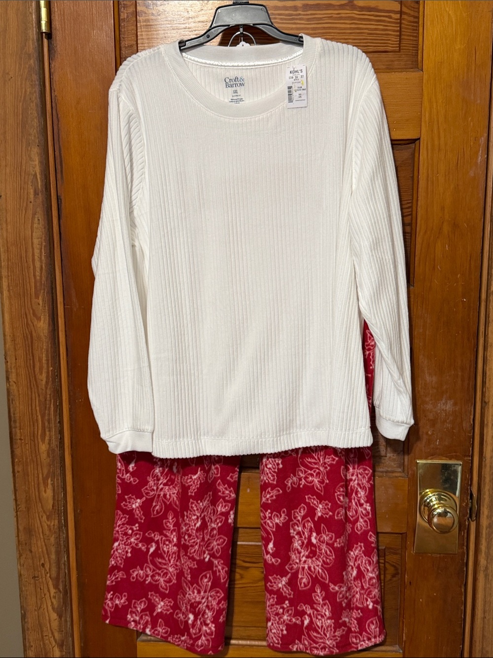NWT Croft & Barrow Pajama Set Size 2x Super Soft Cardinal Print
